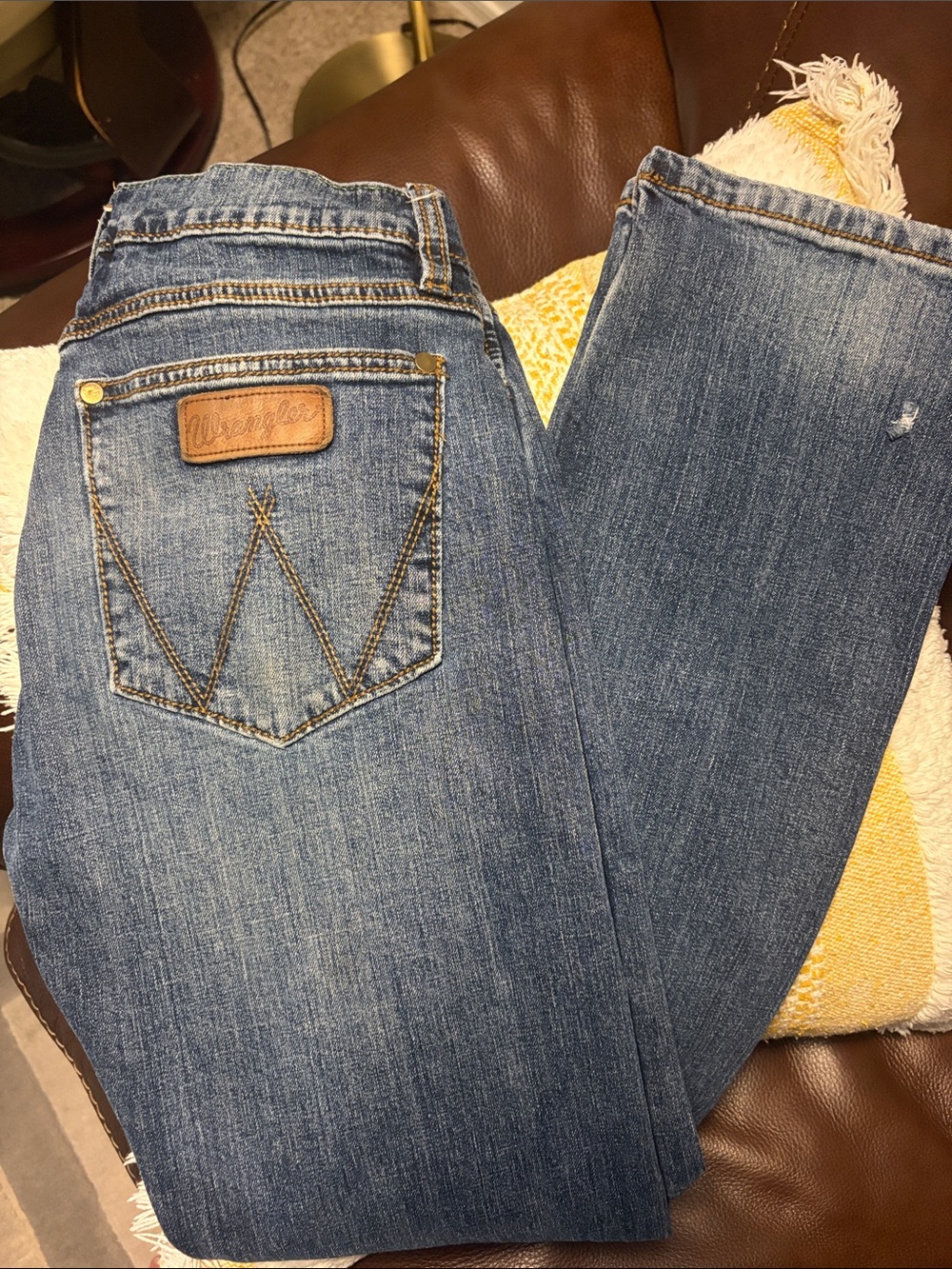 Wrangler Men's Slim Straight Blue Denim Jeans